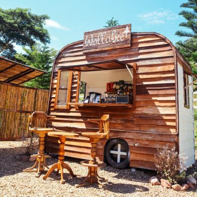 Wallabee cafe bokluea Nan