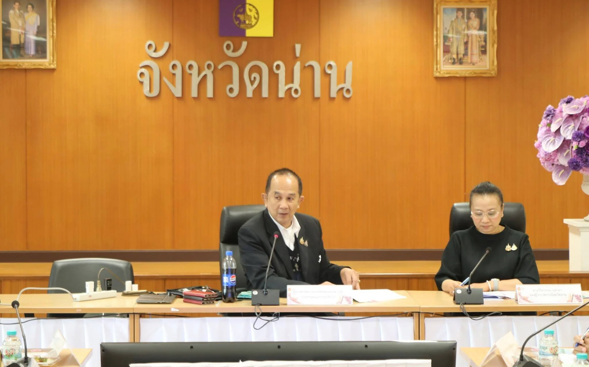 เข้าร่วมการประชุมคณะกรรมาธิการติดตามการบริหารงบประมาณ วุฒิสภา ซึ่งลงพื้นที่จังหวัดน่าน เพื่อติดตามและหารือการบริหารจัดการงบประมาณด้านการป้องกันและแก้ไขปัญห